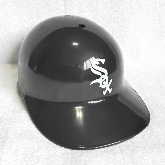 Full-Size 1969 MLB Chicago White Sox Collector's Batter's Helmet Never Adjusted! - Picture 1 of 4